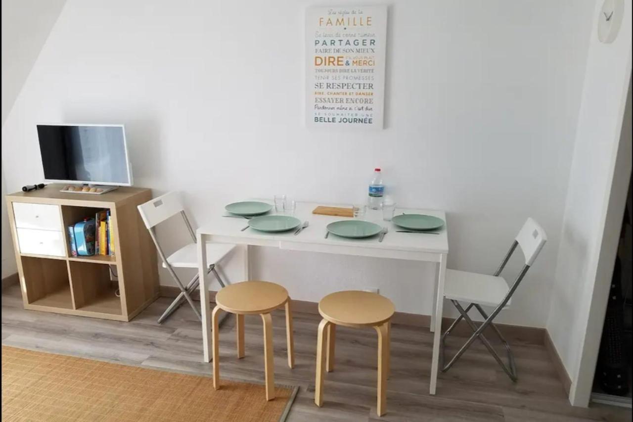 Apt With Balcony At 350 M From The Beach Cabourg Buitenkant foto